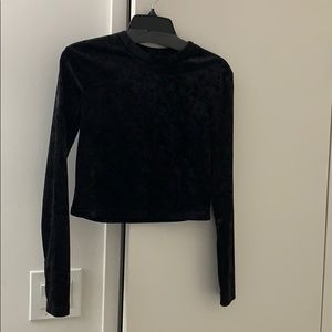 DIVIDED black velvet shirt.